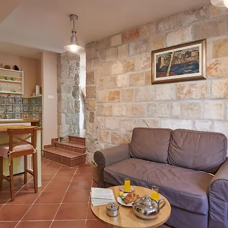 Borna Apartment